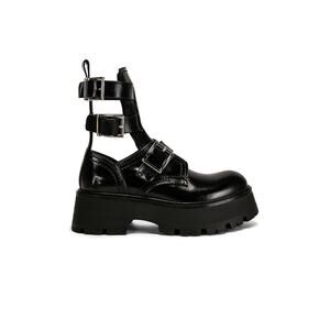 Alexander Mcqueen Leather Lug Sole Boots - Size 6.5